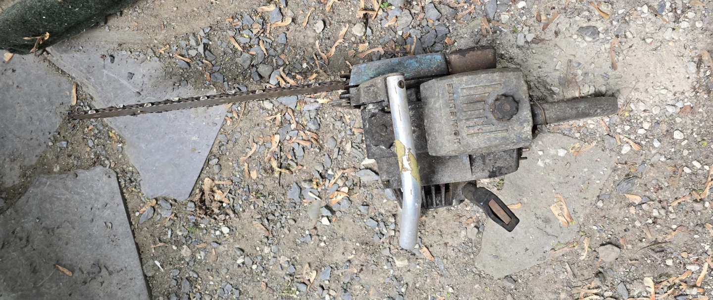 Vintage Chainsaw - photo 3