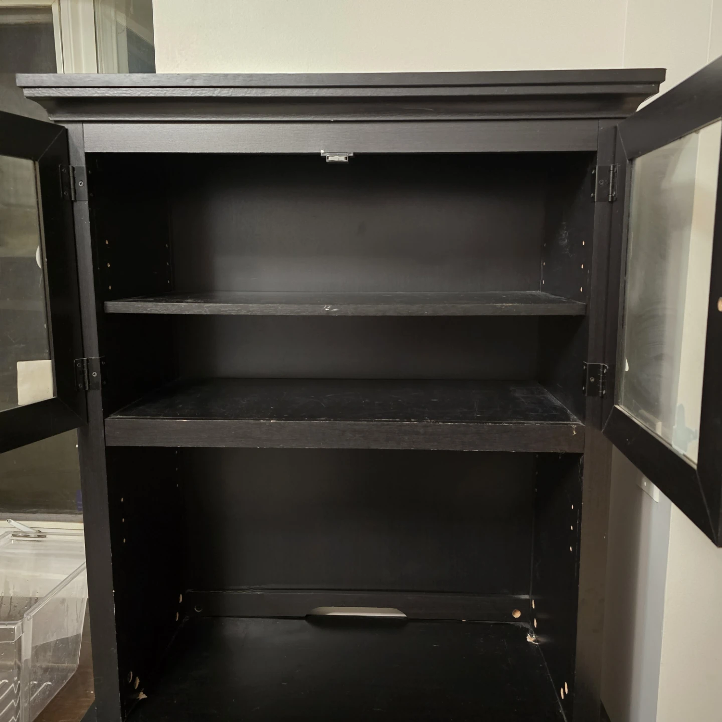 Free Microwave Stand - photo 2