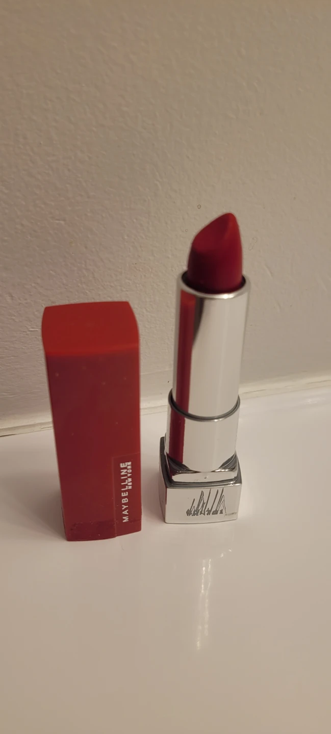 Maybelline Color Sensational Lipstick 385 Ruby For Me