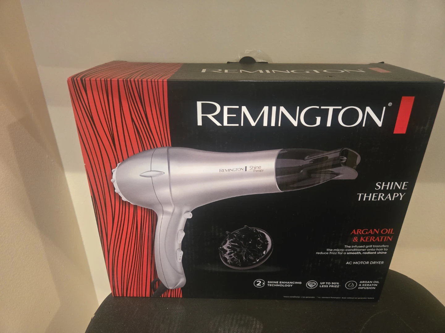 Remington Shine Therapy Hair Dryer