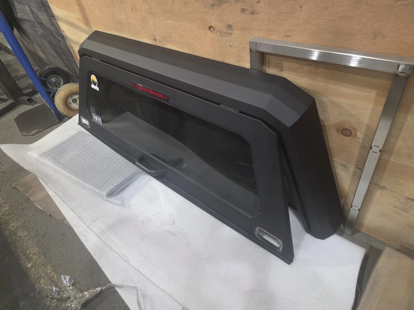 Rsi smartcap (3rd gen tundra) rear pannel and door