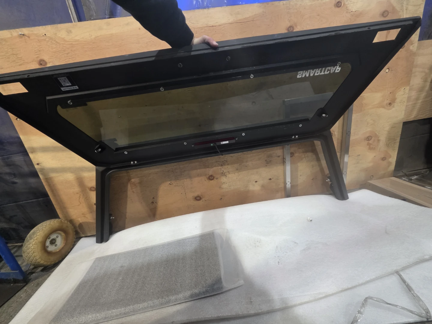 Rsi smartcap (3rd gen tundra) rear pannel and door - photo 3