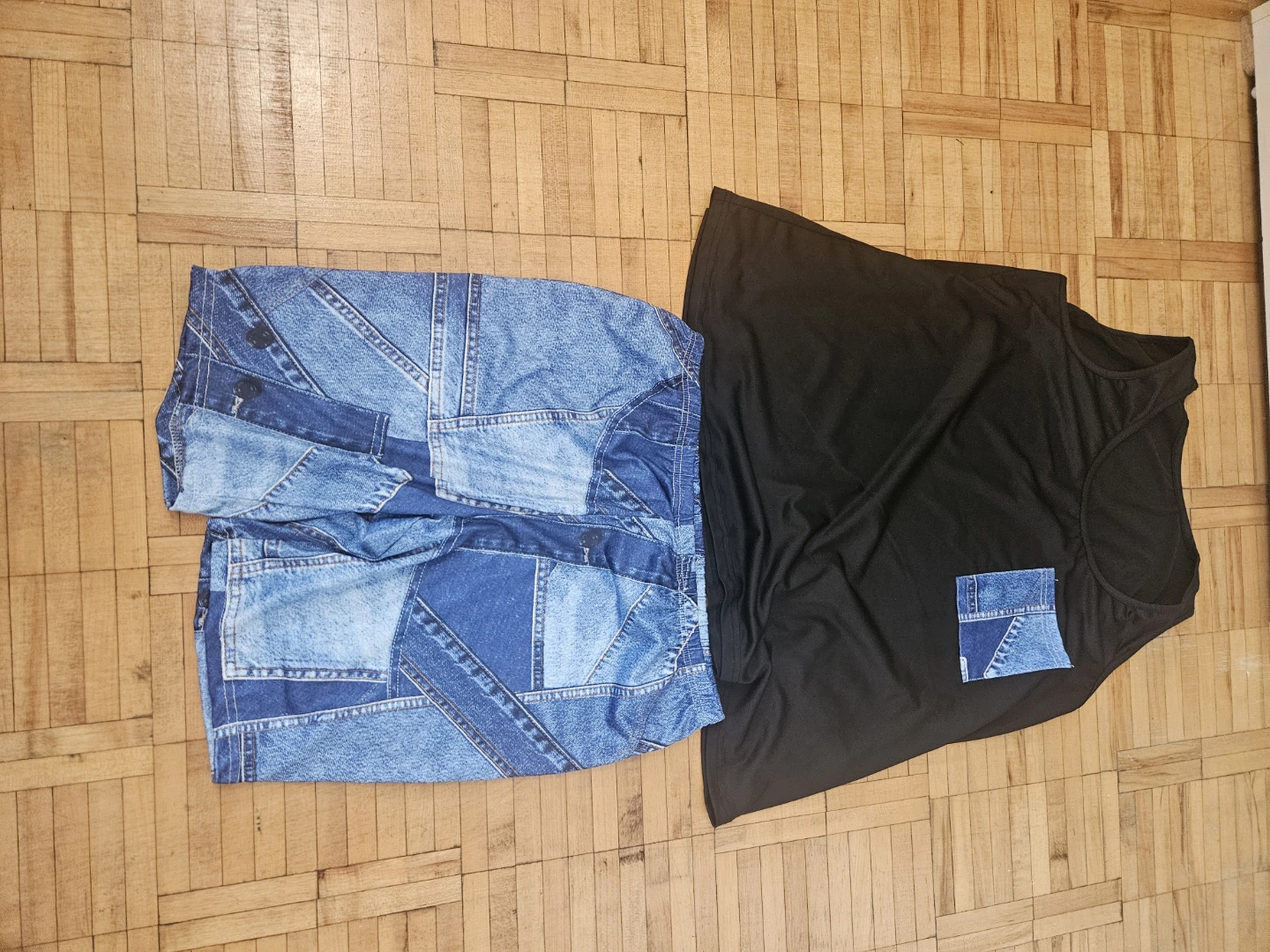 Patchwork Denim Shorts & Black Tank Top Set - photo 2