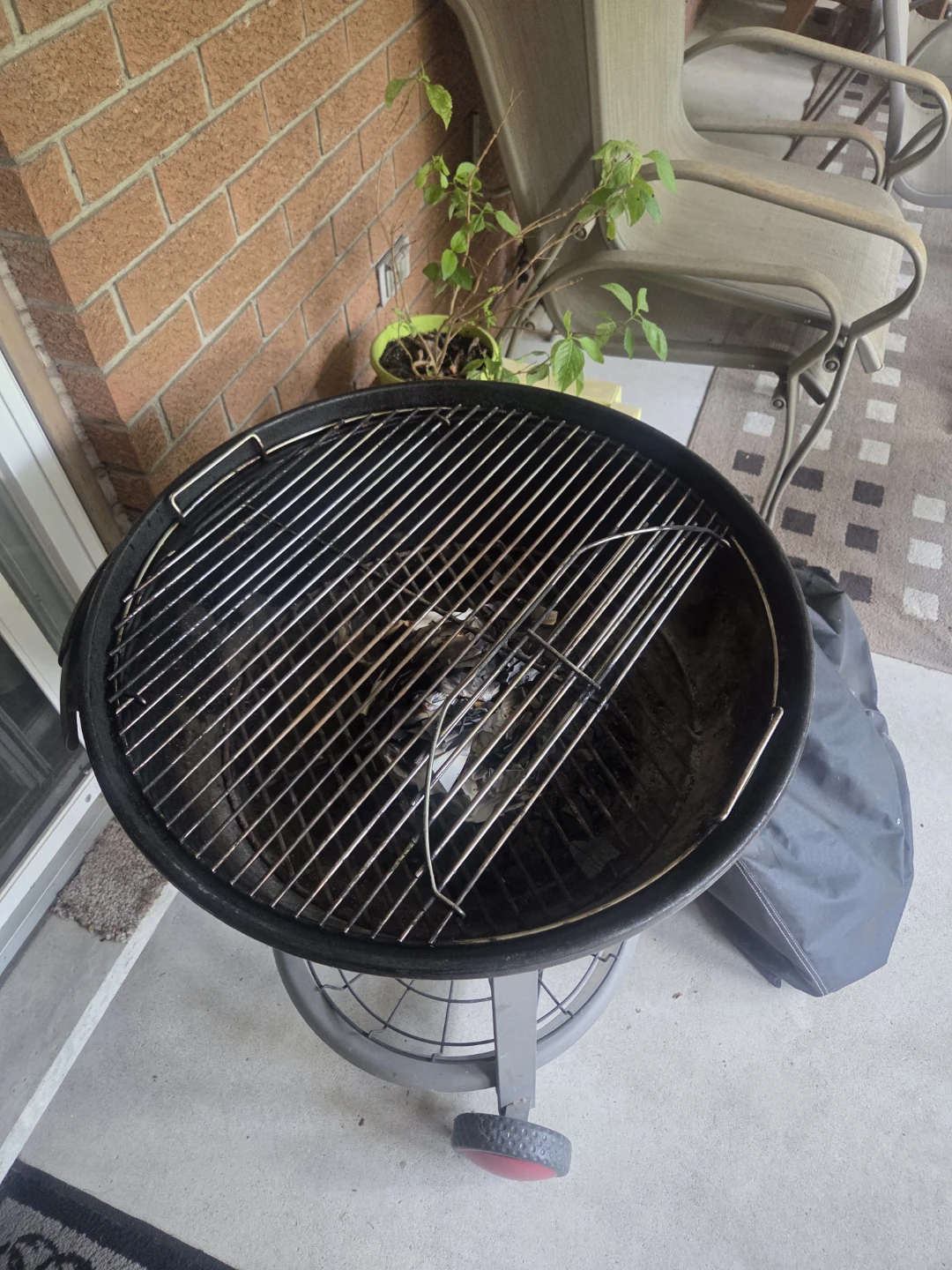 Coleman Charcoal Grill with Cover - photo 3