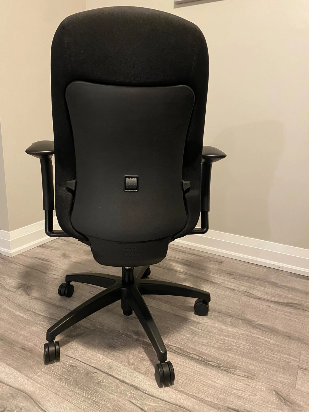 Black Ergonomic Office Chair - photo 5