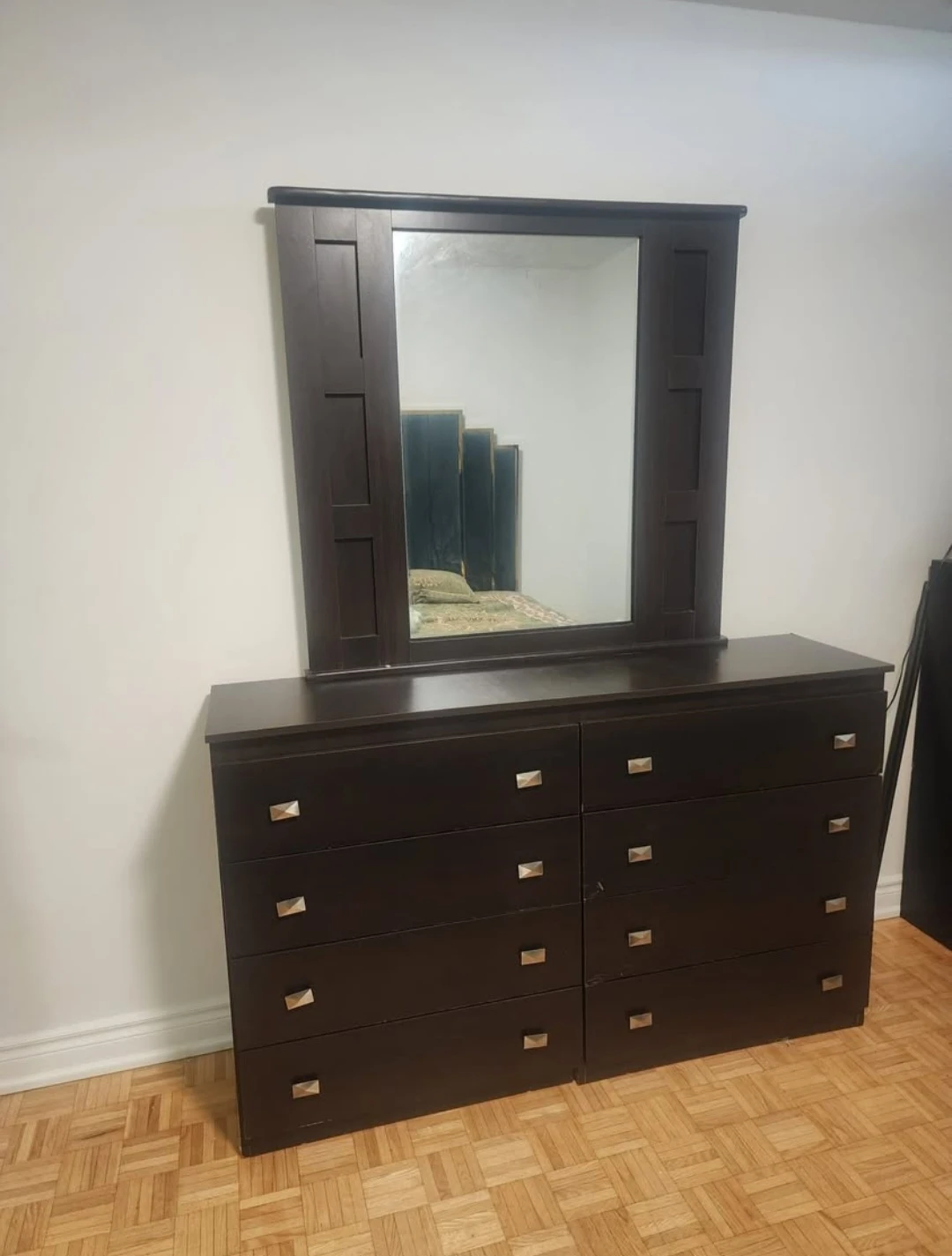 Dresser Table