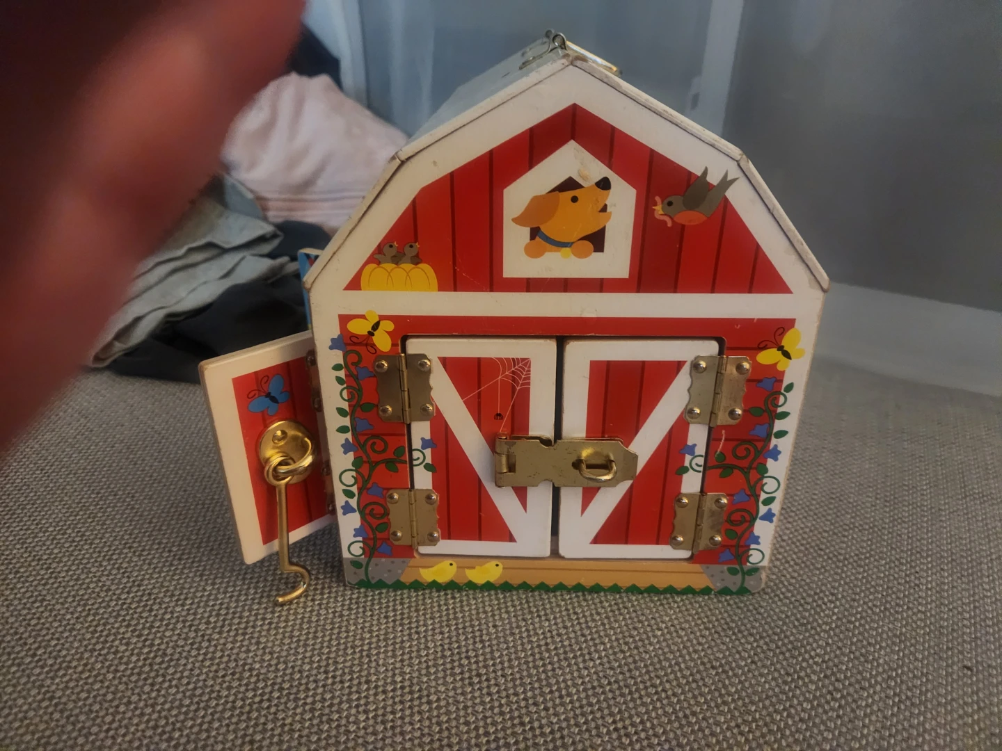 Vintage Wooden Barn Toy with Locks - photo 2