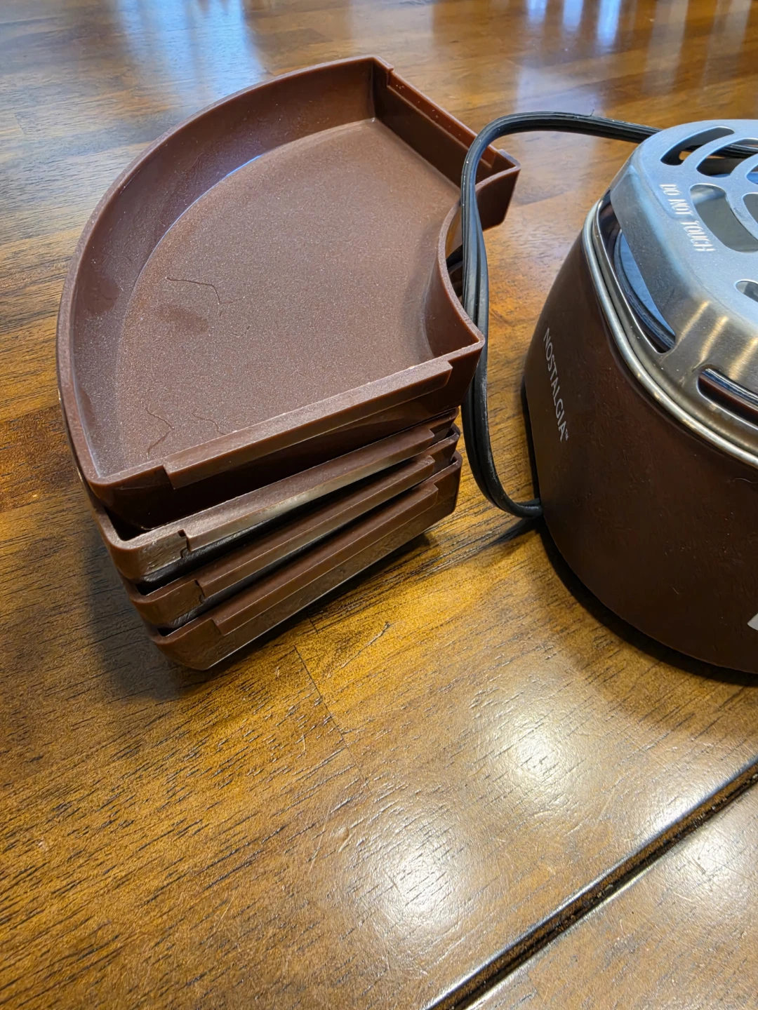 Nostalgia S'mores Maker with 4 Trays - photo 3