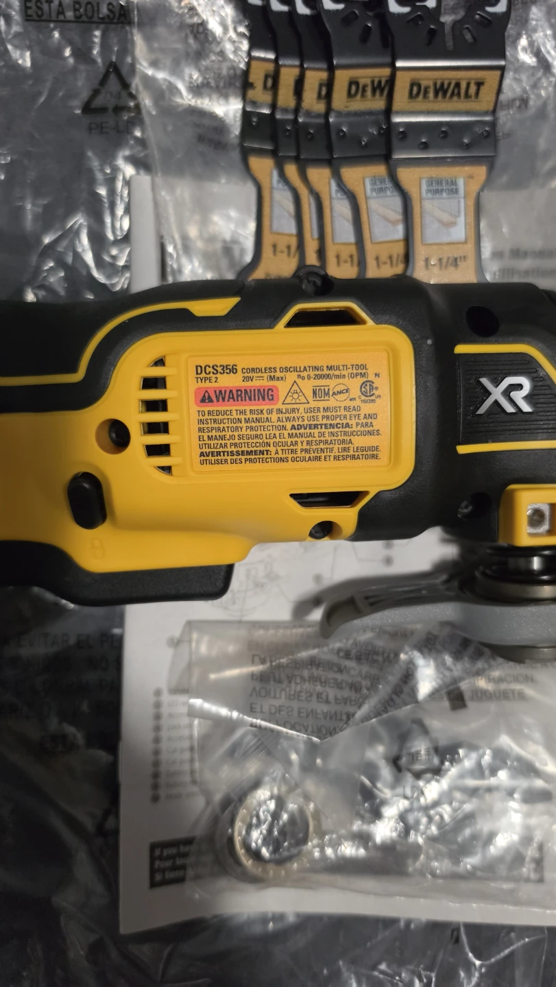 DeWalt 20V MAX Cordless Oscillating Multi-Tool DCS356 - photo 2