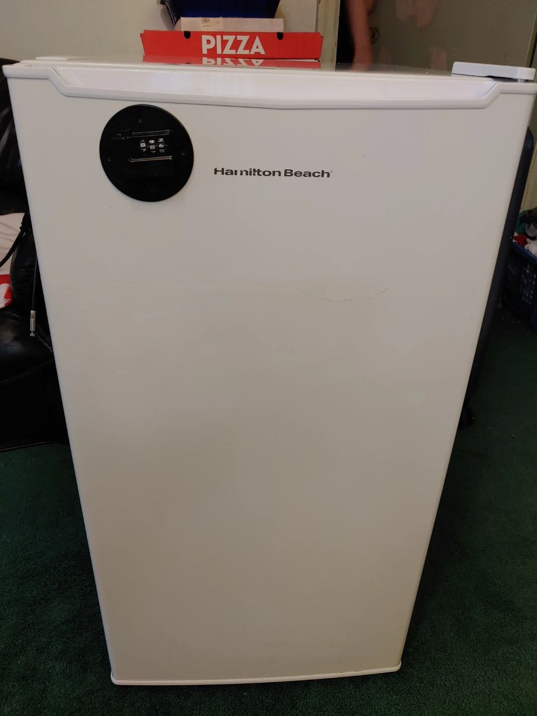 Hamilton Beach Compact Refrigerator HBR33MWEE02
