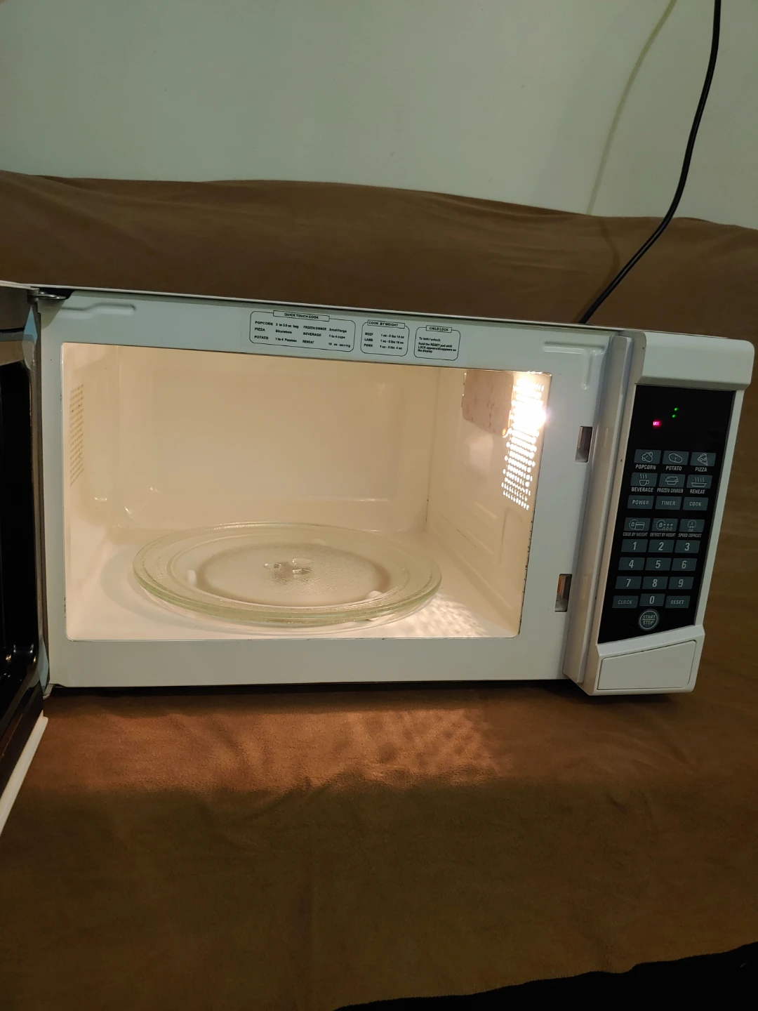 RCA White Microwave Oven