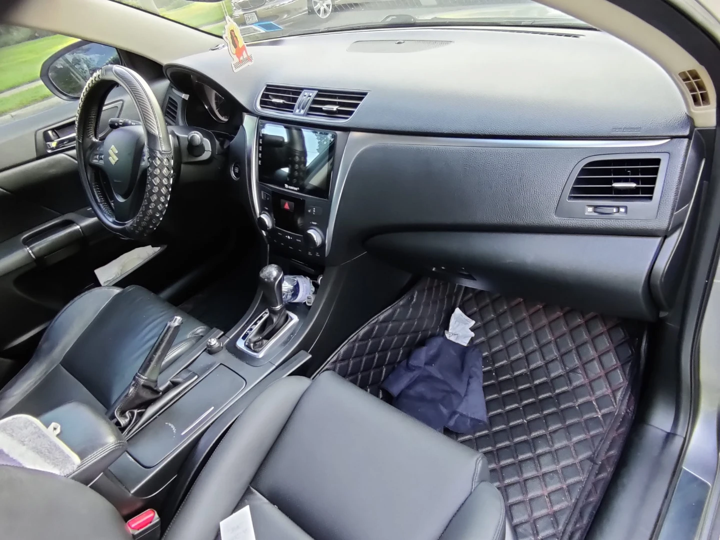 2010 Suzuki Kizashi - photo 2