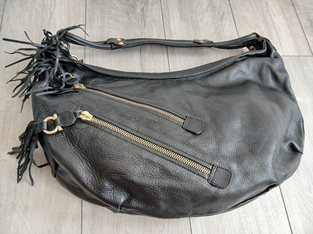 Salvatore Ferragamo Black Leather Hobo Bag - photo 5