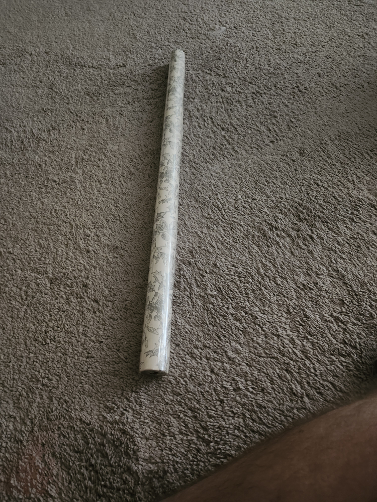 Roll of Floral Pattern Wallpaper