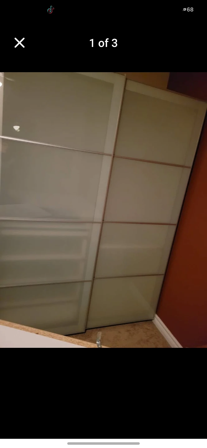 White Wardrobe with Frosted Glass Doors - photo 3