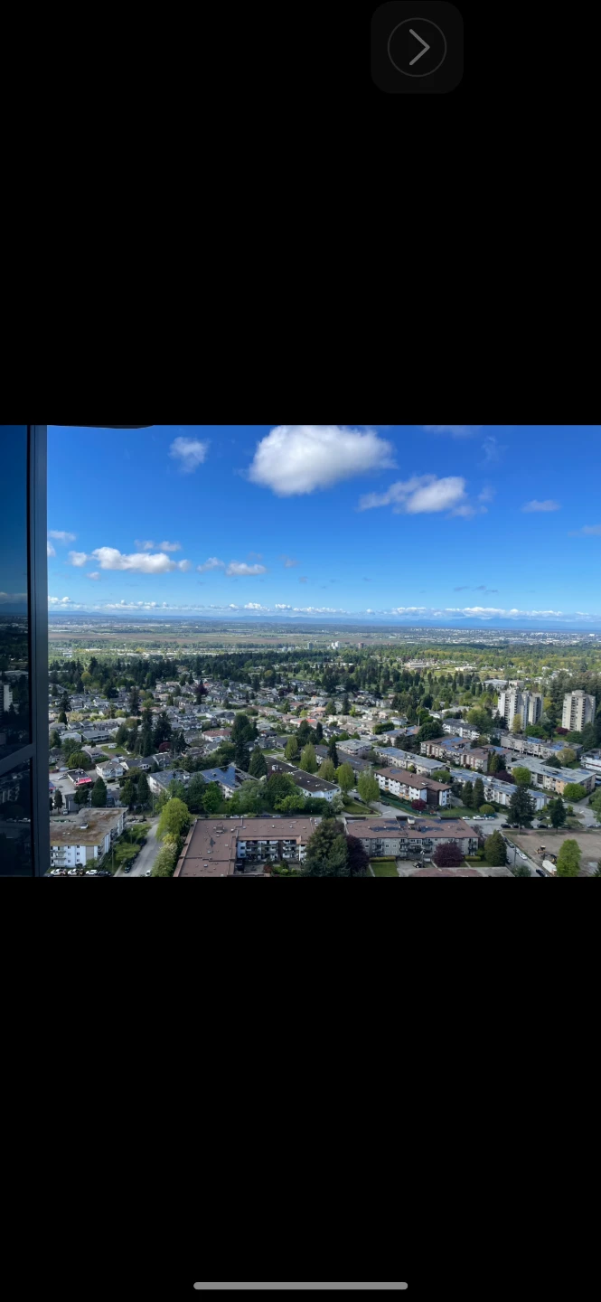 Spacious Amazing View Metrotown Condo - photo 2