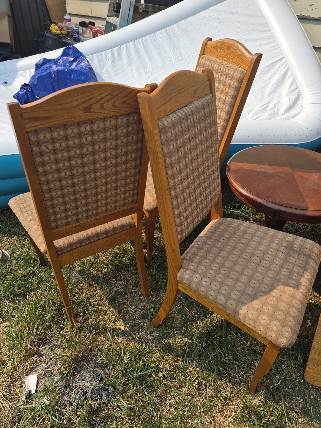 Solid oak table with three chairs - photo 2