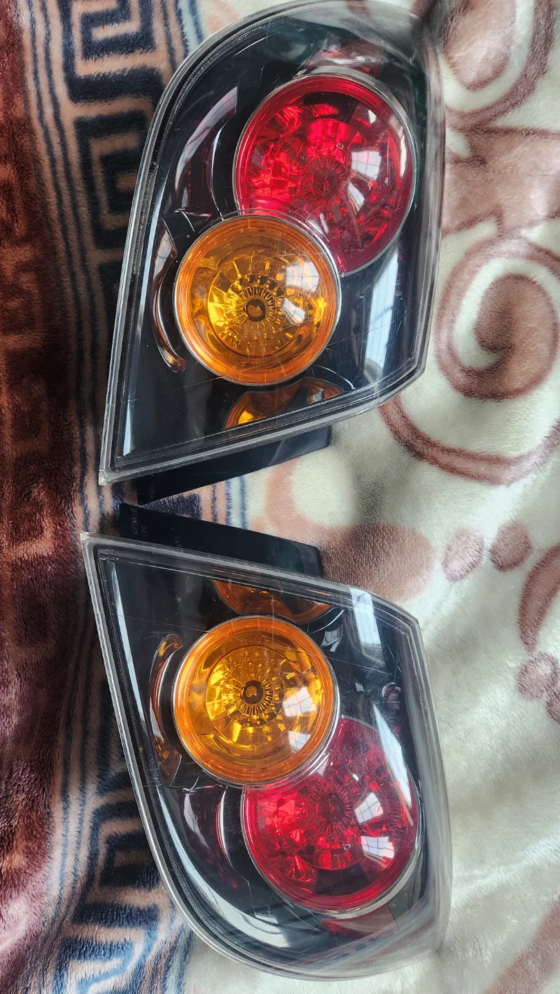 OEM MAZDA3 HATCHBACK 2004-2006 TALLIGHT ASSEMBLY PAIR