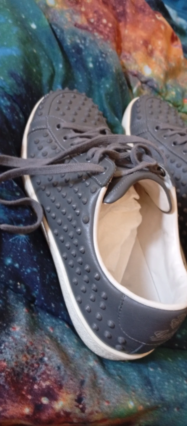 Gucci Grey Studded Sneakers - photo 2