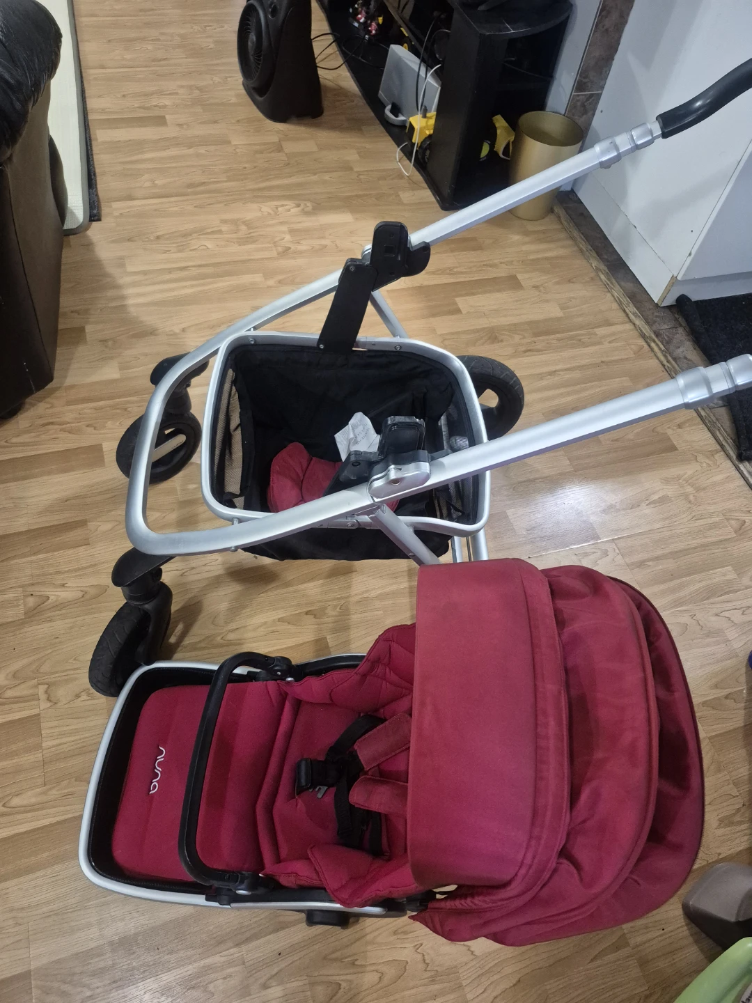 Nuna Stroller - Red - photo 3