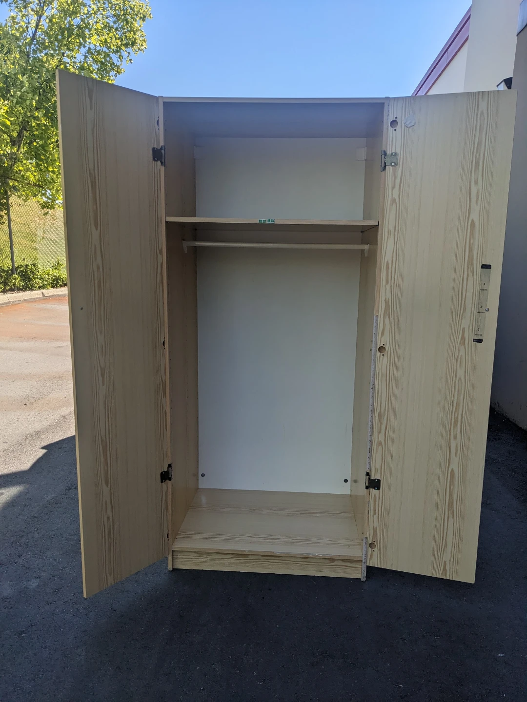 Light Wood Wardrobe with Hanging Rod 72x32x20 - photo 2