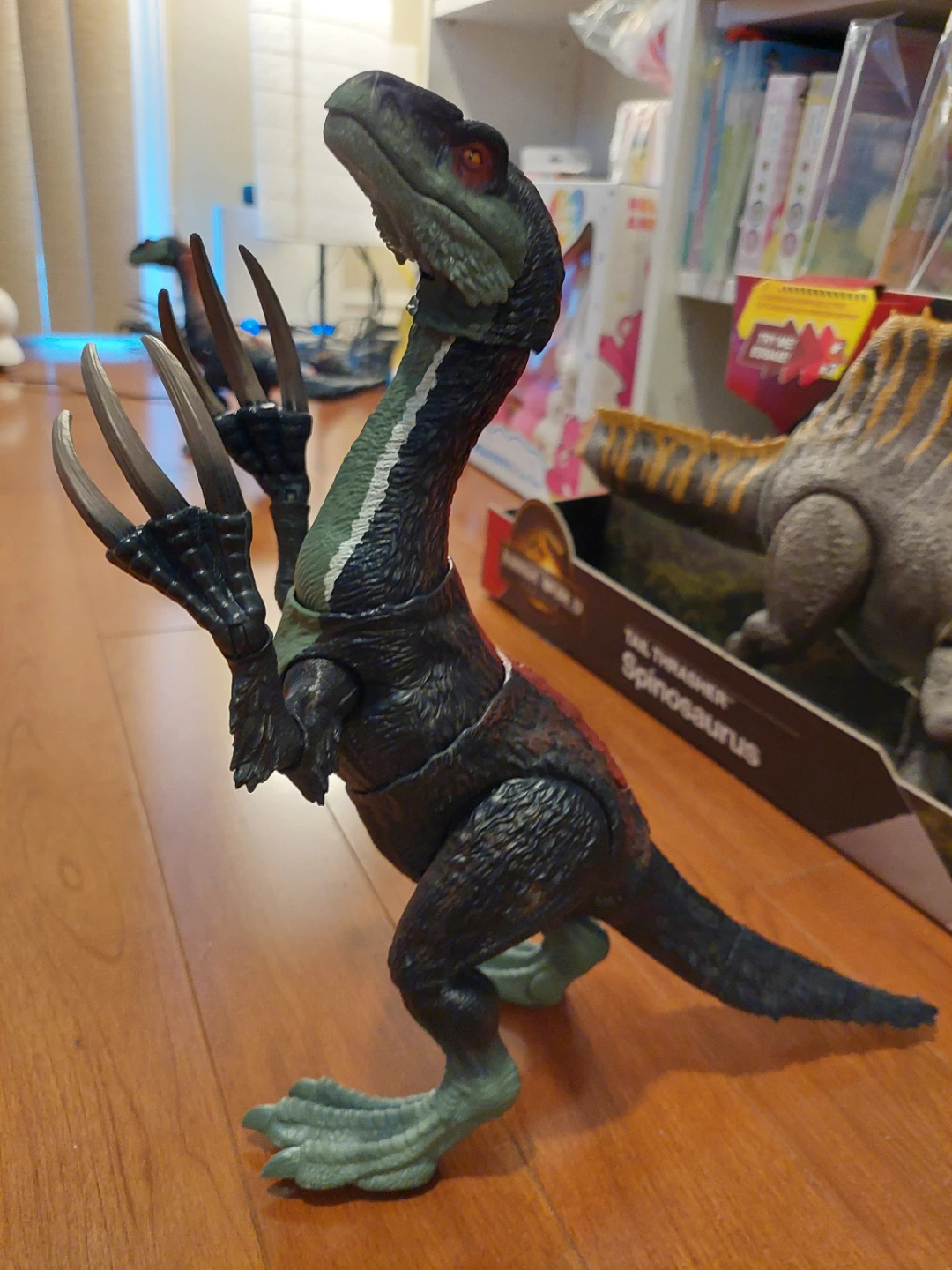Jurassic World Therizinosaur Dinosaur Toy - photo 3