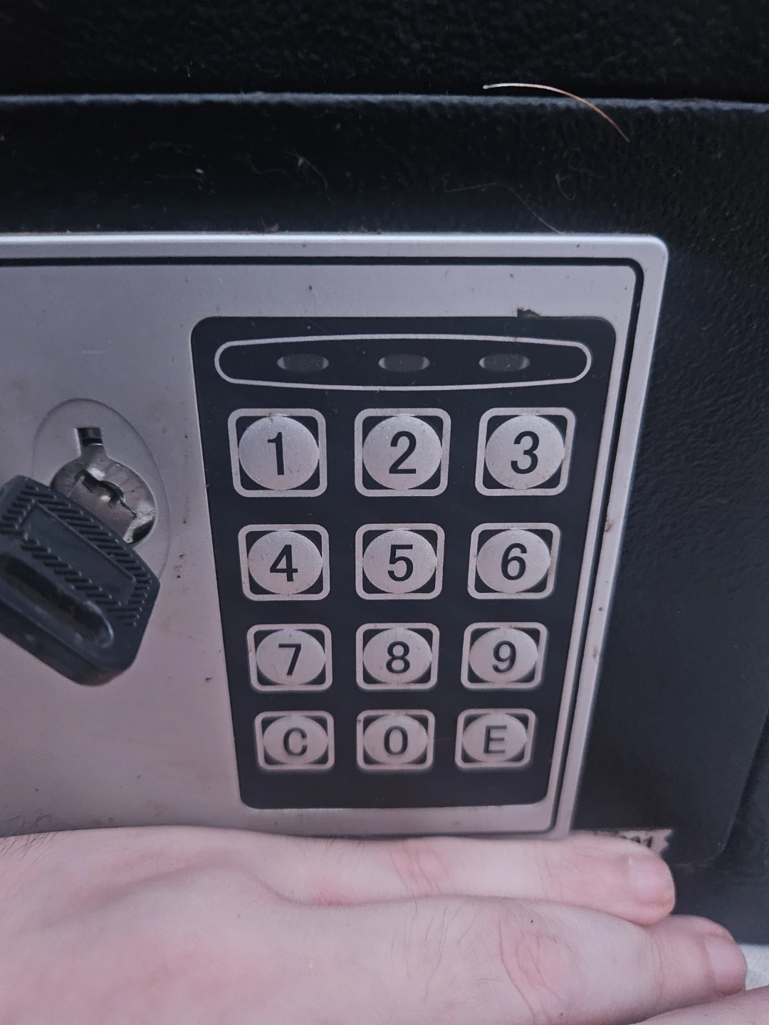 Guardwell Safe Box with Keypad and Key - photo 2