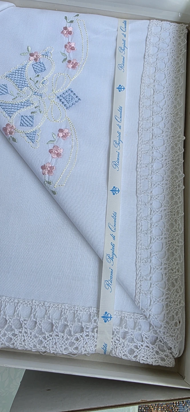 Classic Ricami Embroidered Tablecloth bed sheet and towels Set - photo 5