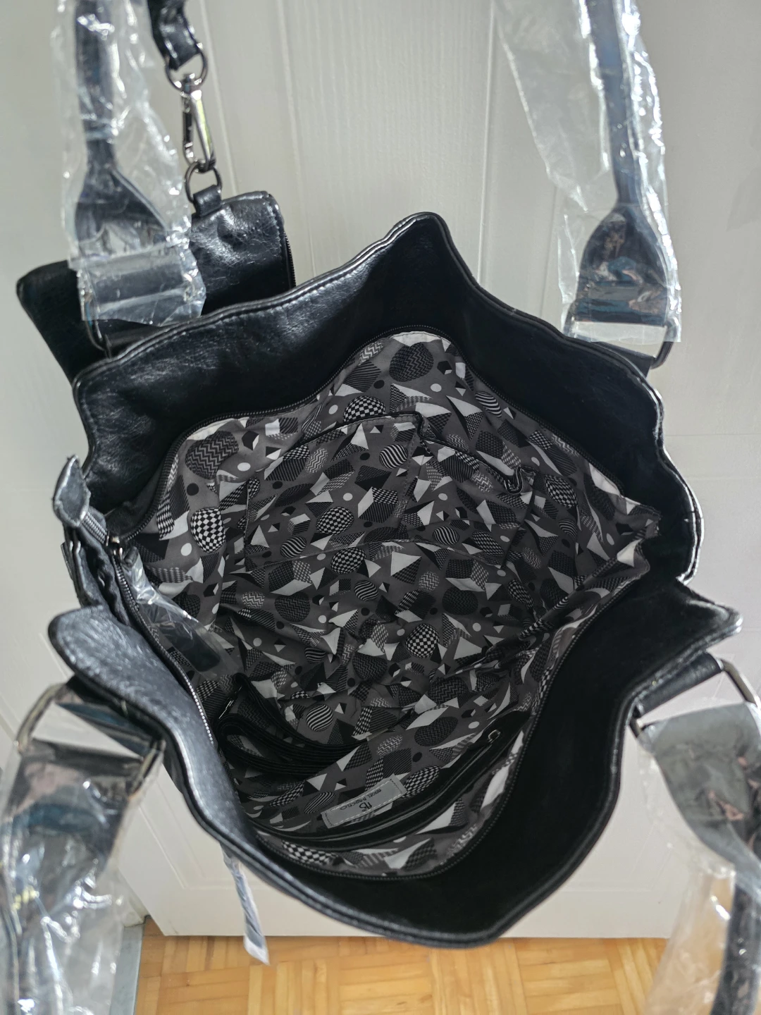 Angel Barcelo Black Handbag - photo 2