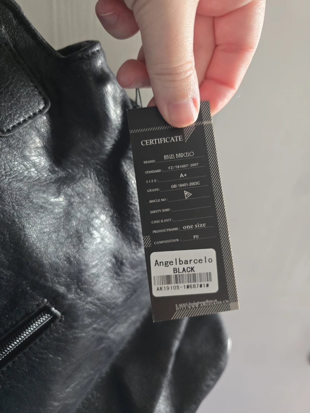 Angel Barcelo Black Handbag - photo 4