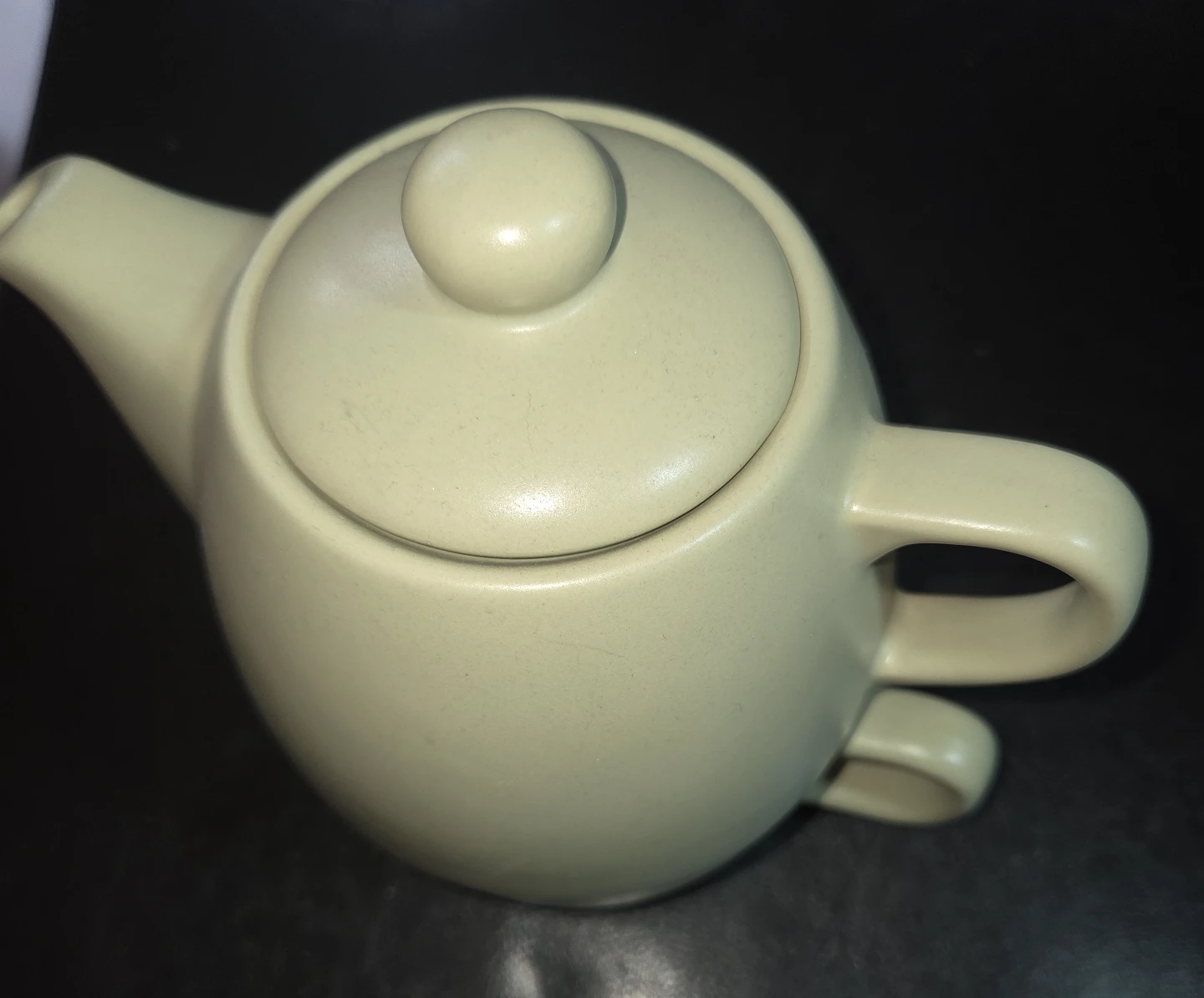 Light Green Teapot and Cup Set