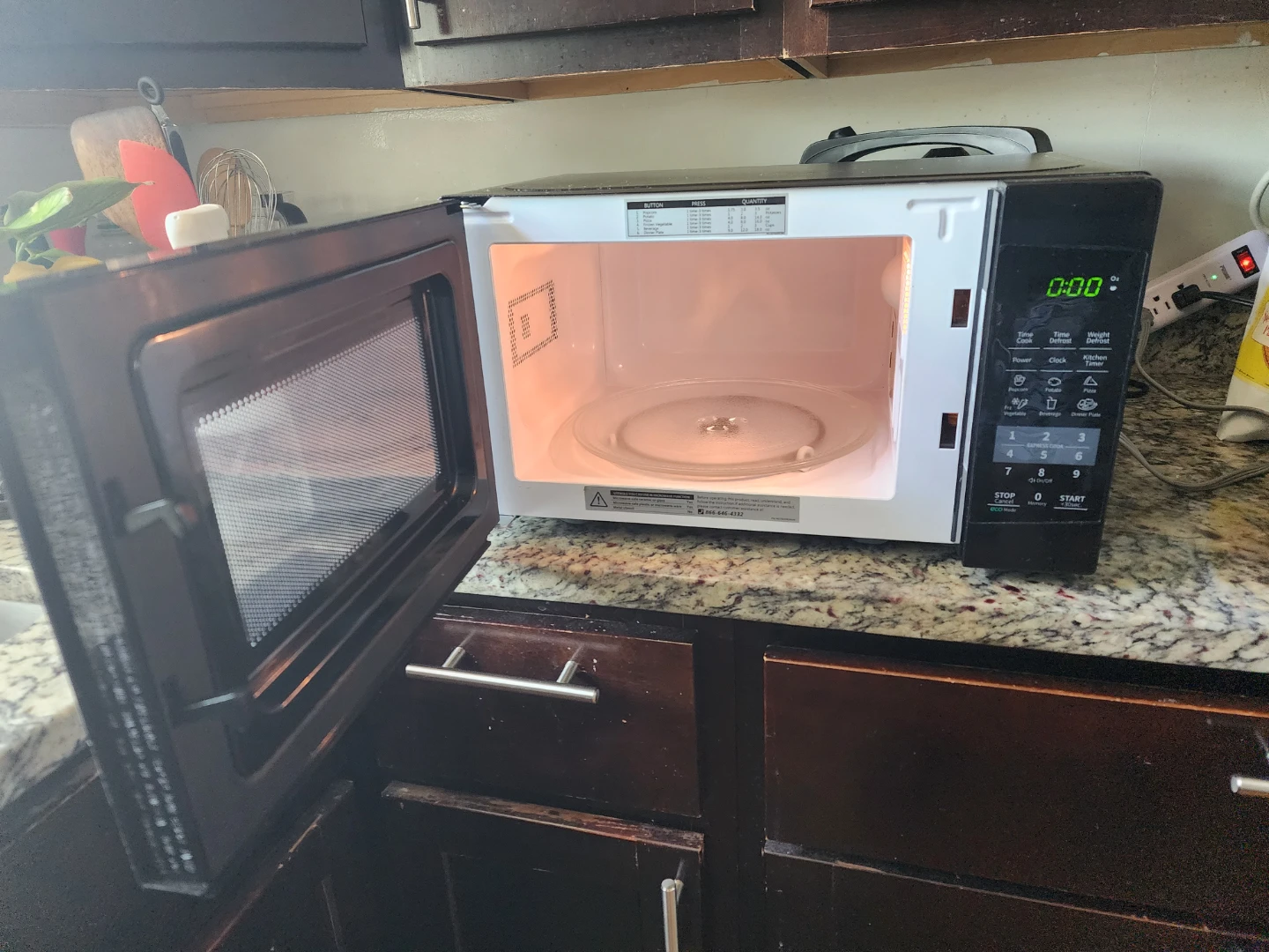 Comfee Microwave - photo 2