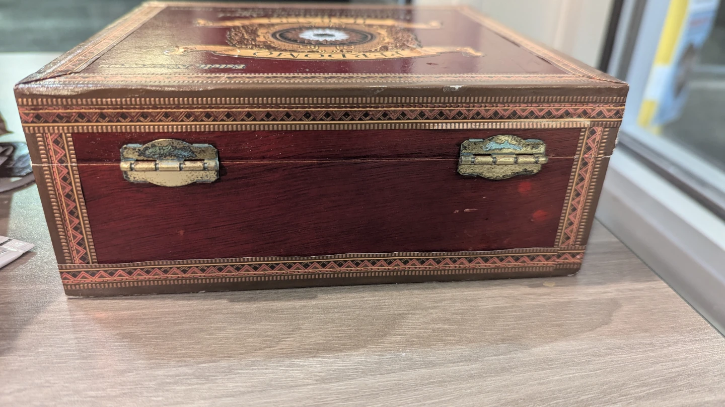 Perdomo Empty Wood Cigar Box - photo 4
