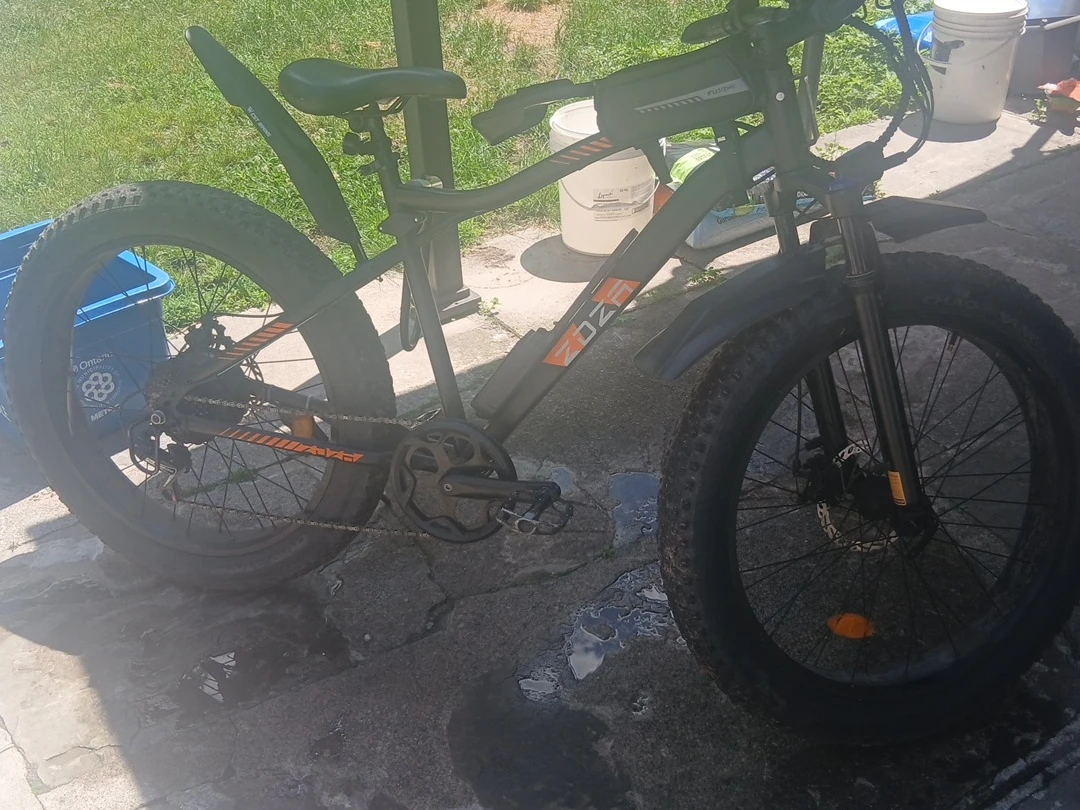 ZOZO Fat Tire Electric Bike with Toolkit - photo 5