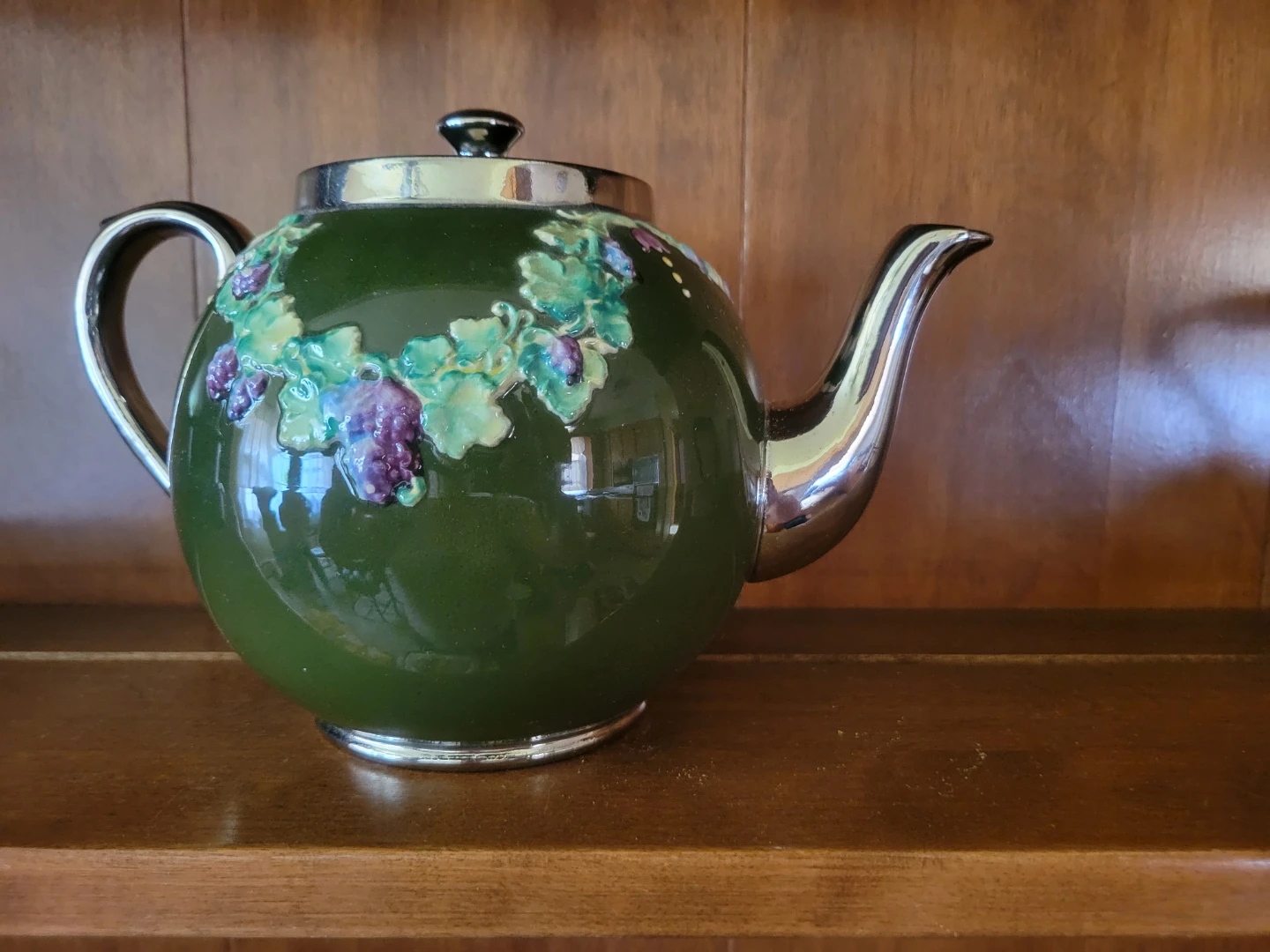 Green Ceramic Teapot with Grapevine Design - photo 3