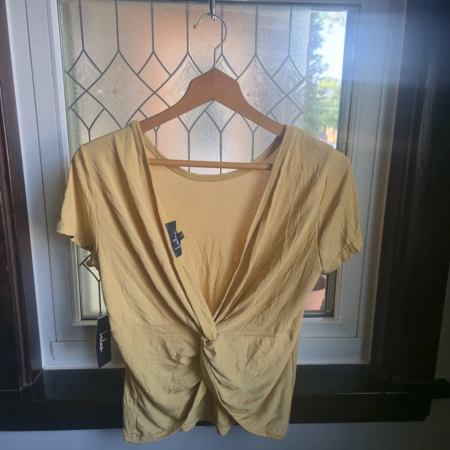 Lulus Twist Front Cutout Top - Yellow - Size L - photo 2