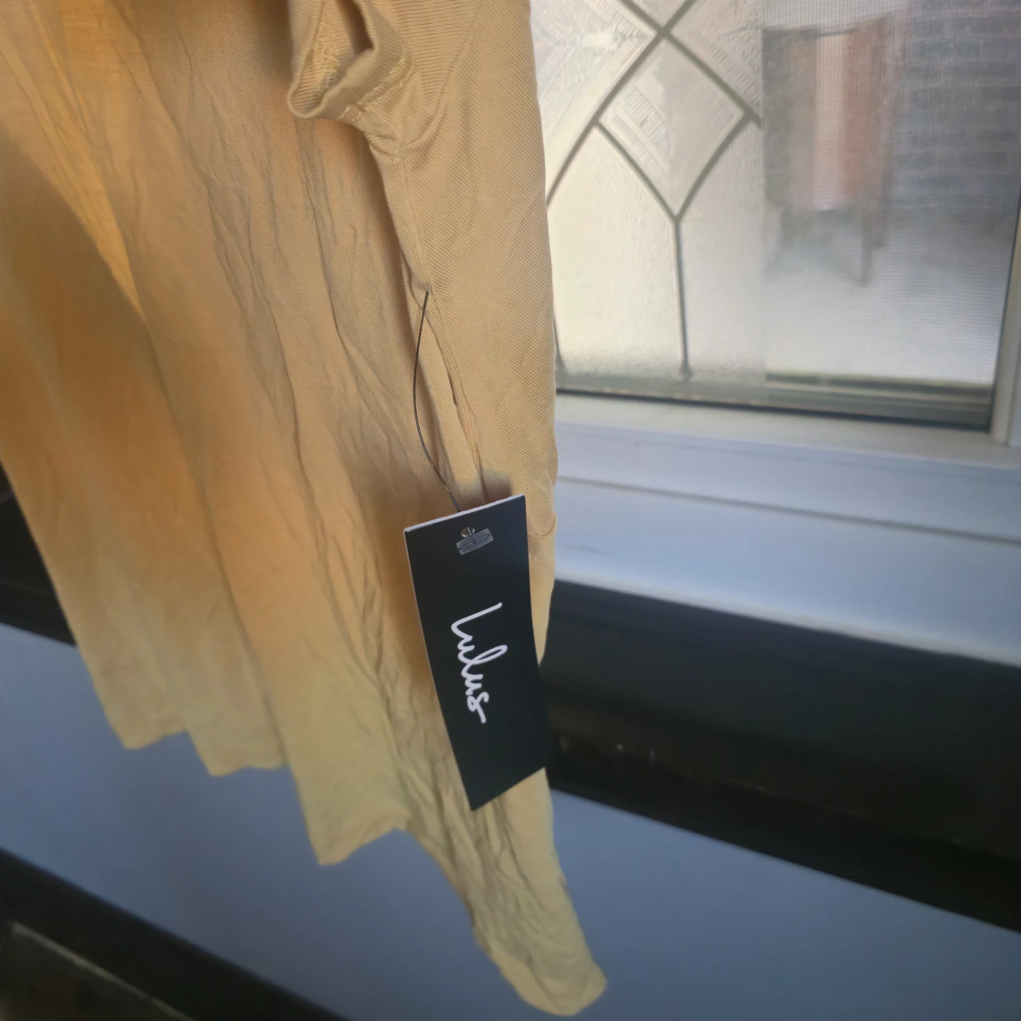 Lulus Twist Front Cutout Top - Yellow - Size L - photo 4