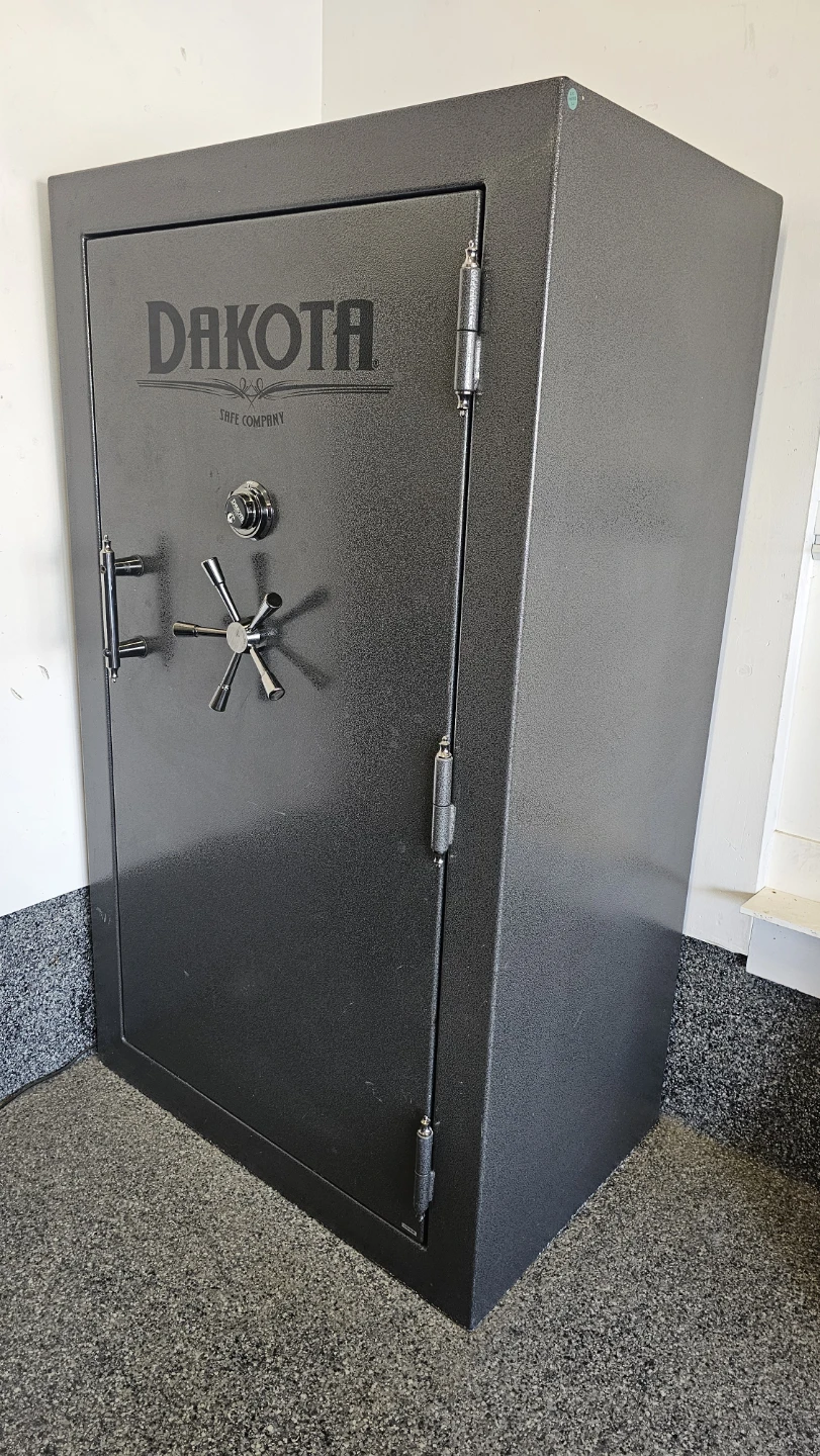 Dakota Safe Company Gun Safe - photo 2