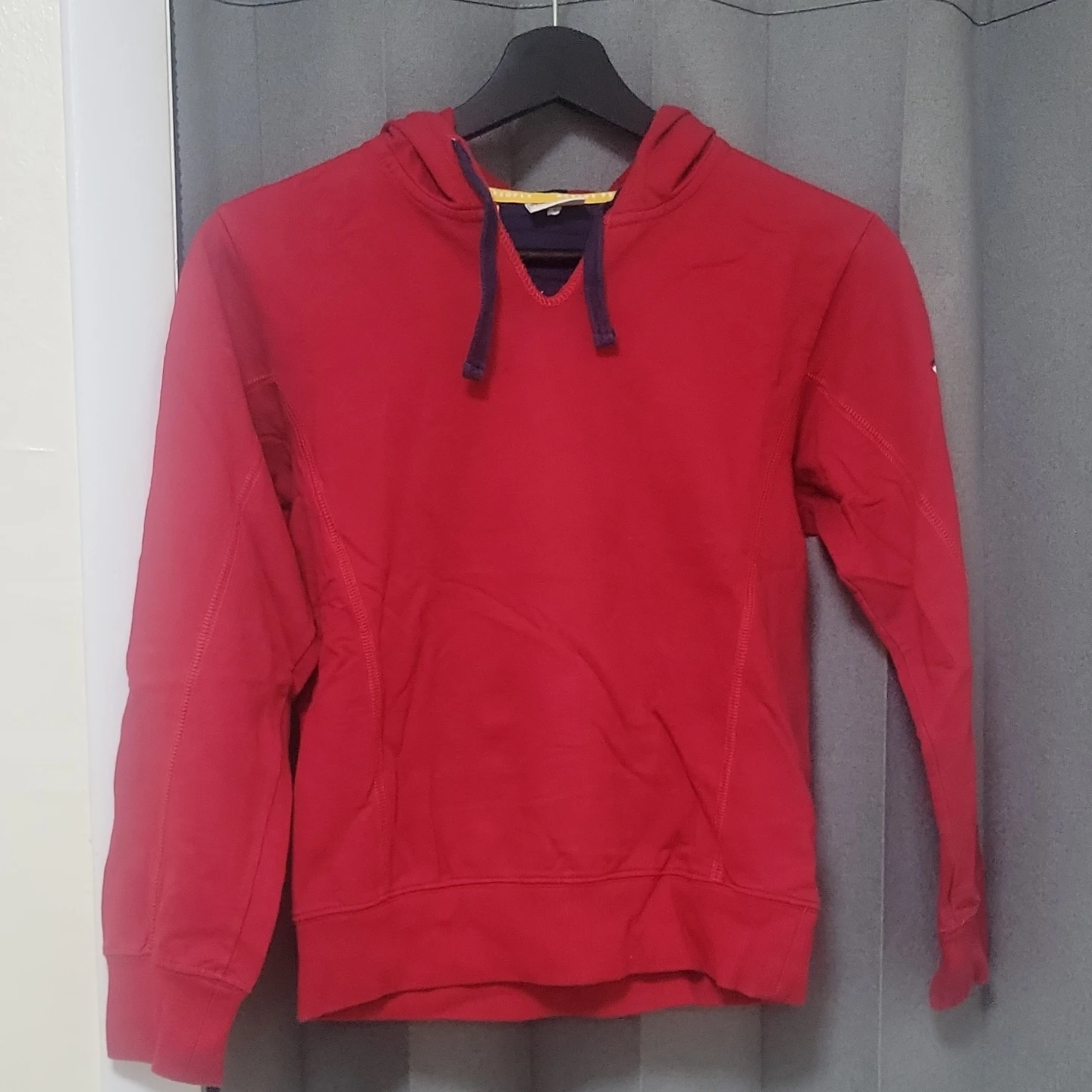 Meeting Active People Red Hoodie - photo 2