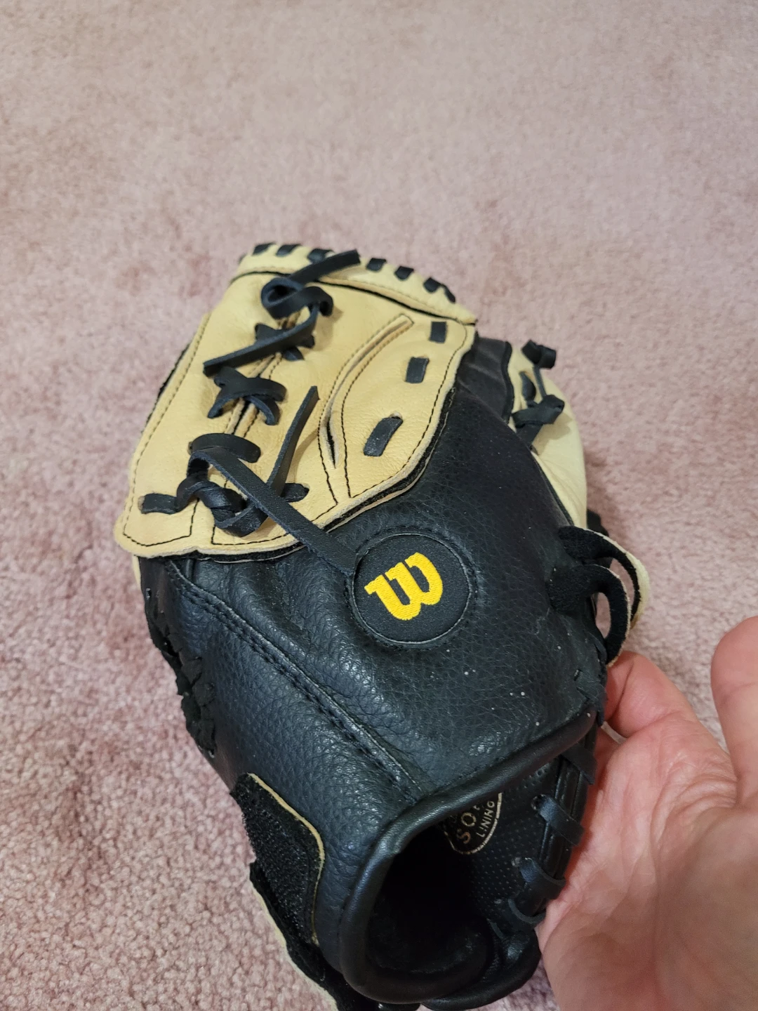 Wilson "W" Baseball Glove - photo 2