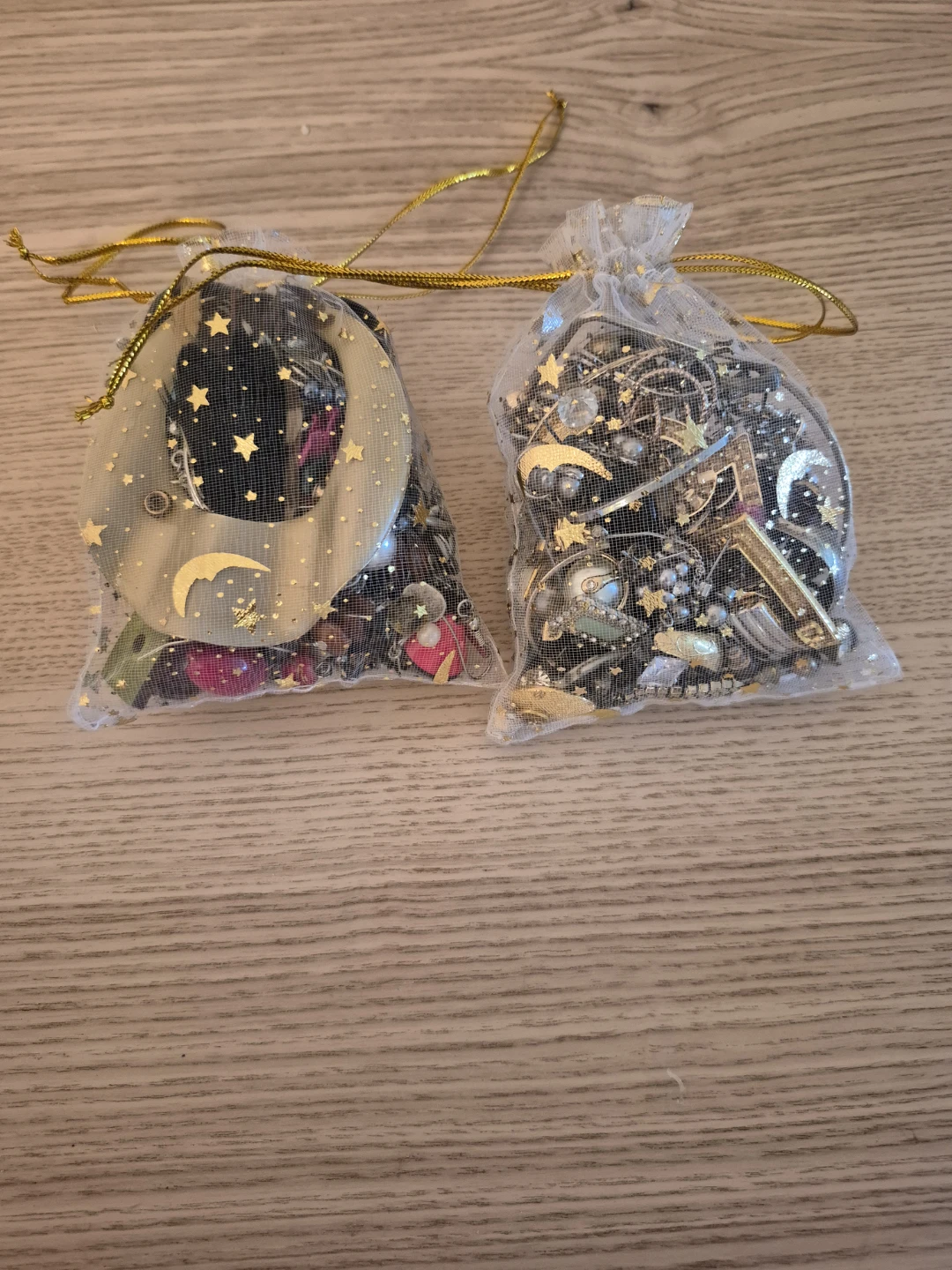 Selection of single earrings - photo 2