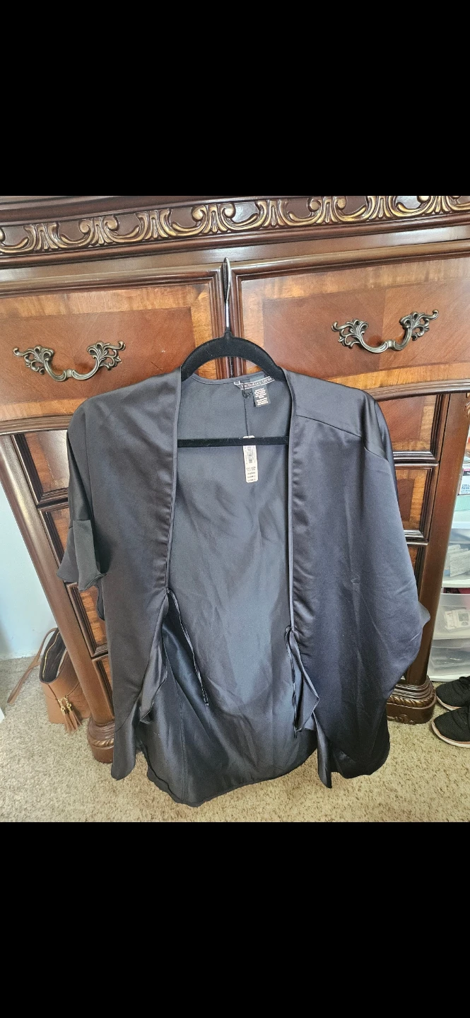 Victoria's Secret Black Satin Kimono Robe