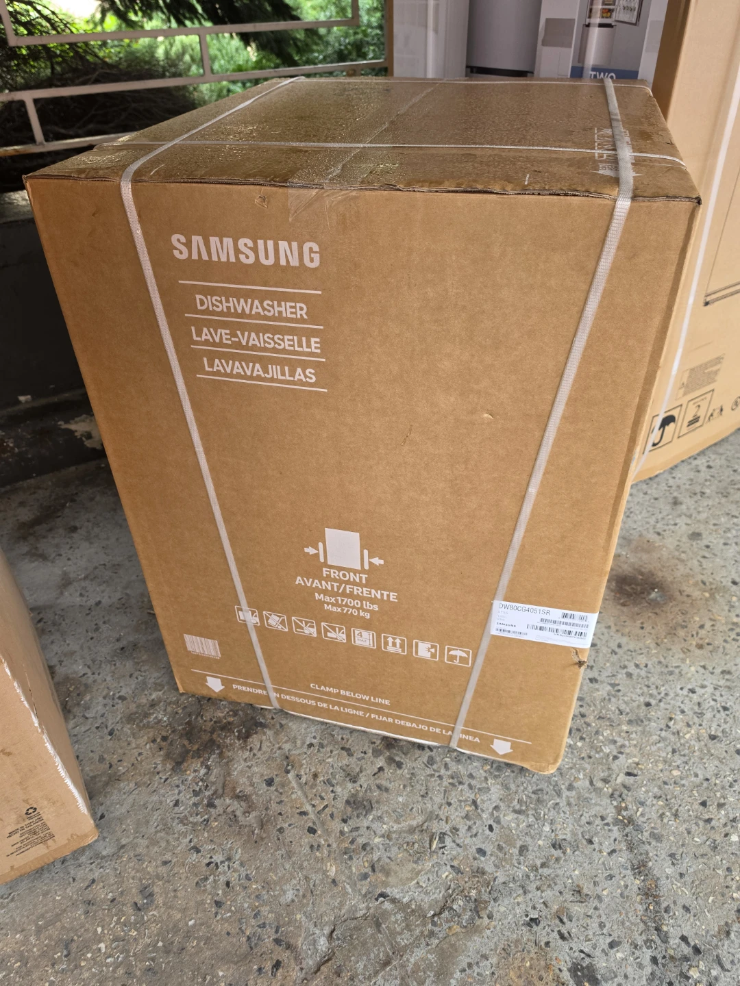 Samsung 24" Built-In Dishwasher - photo 2