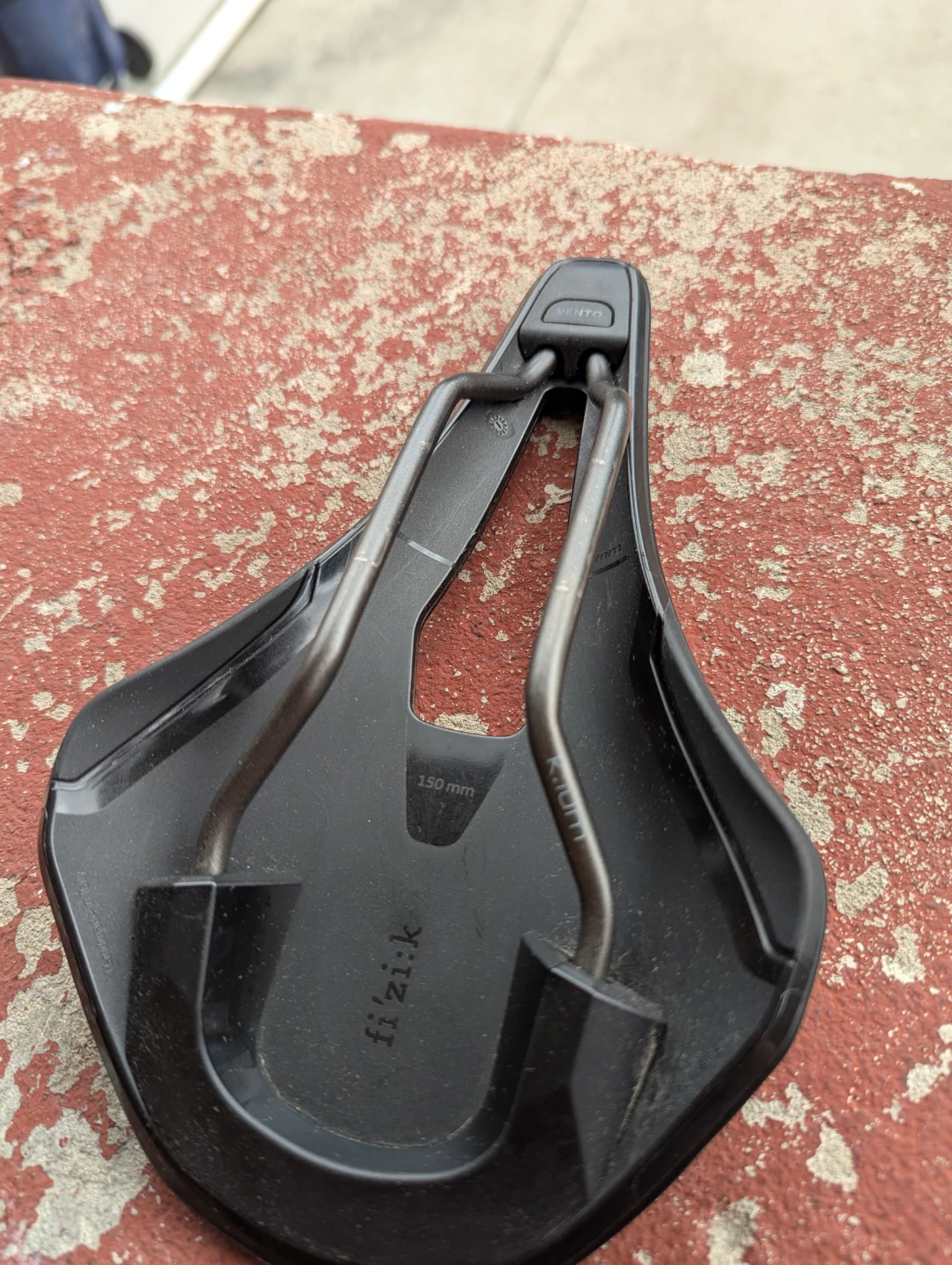 Fizik Vento Argo R3 Saddle - 150mm (K:ium Rails) - photo 4