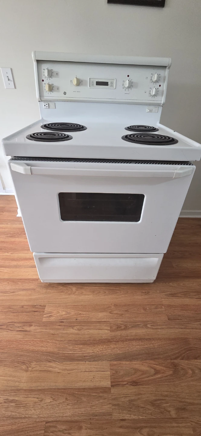 GE Electric Stove
