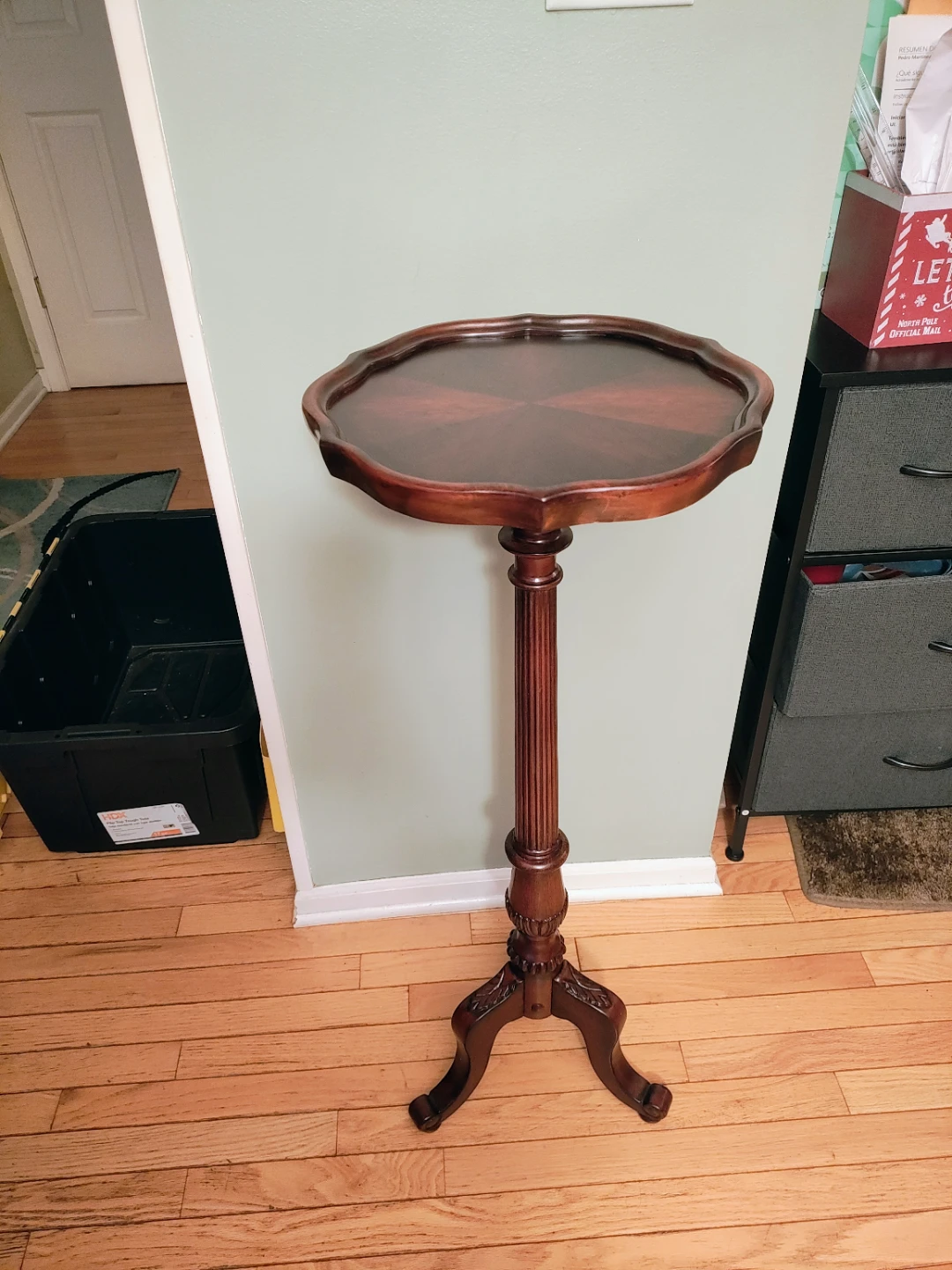 Butler Specialty Chatsworth Pedestal Plant Stand/Drink Table