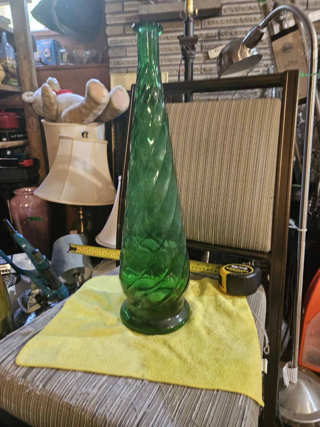 Tall Green Swirl Glass Vase - photo 3