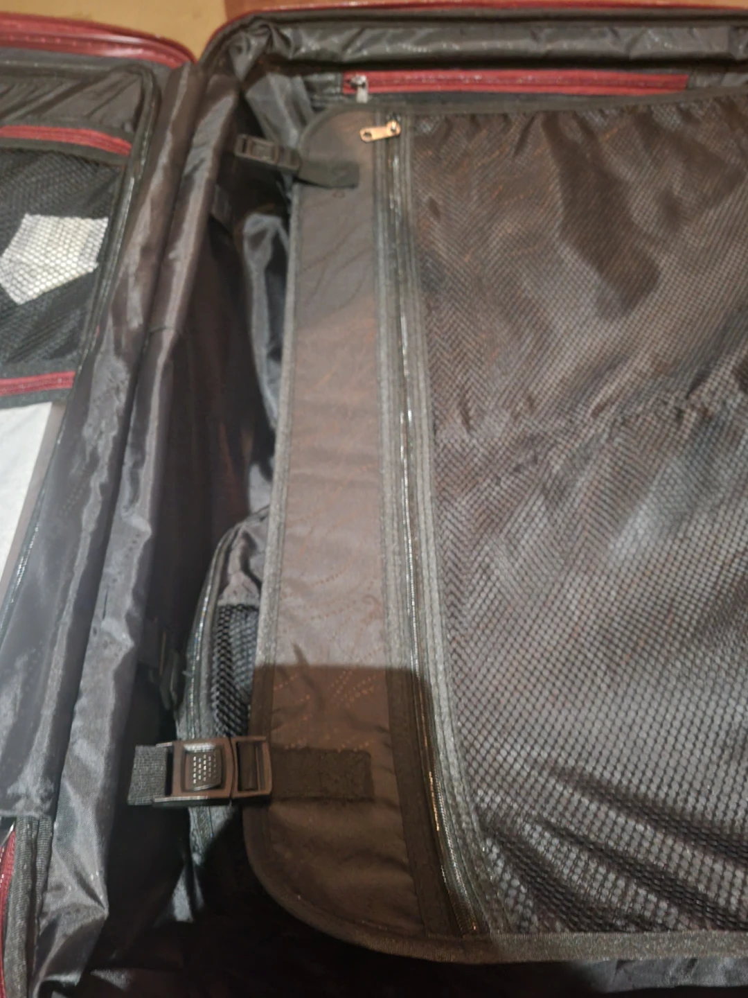 Atlantic 28" Expandable Hardshell Suitcase – Brand New - photo 4