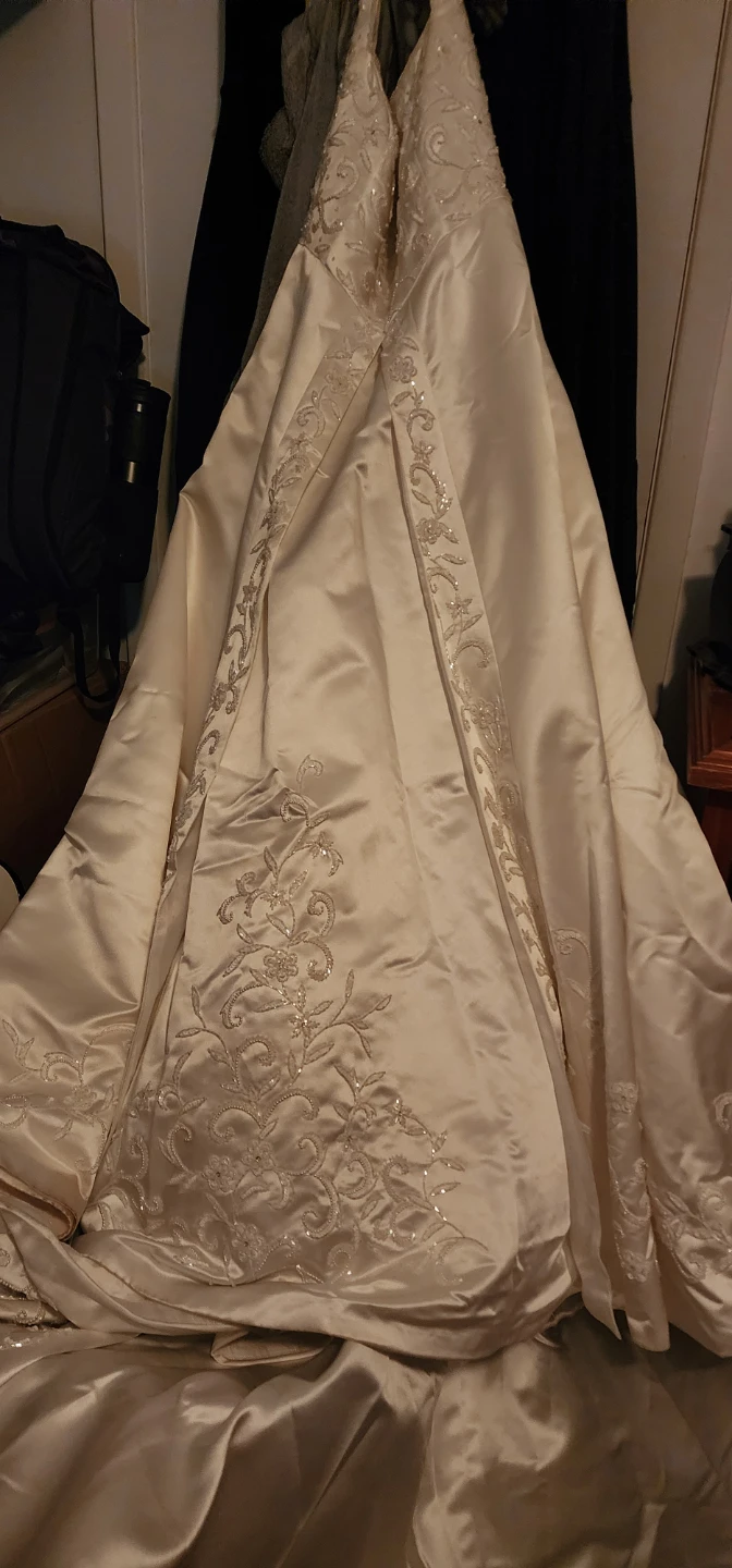 White wedding dress