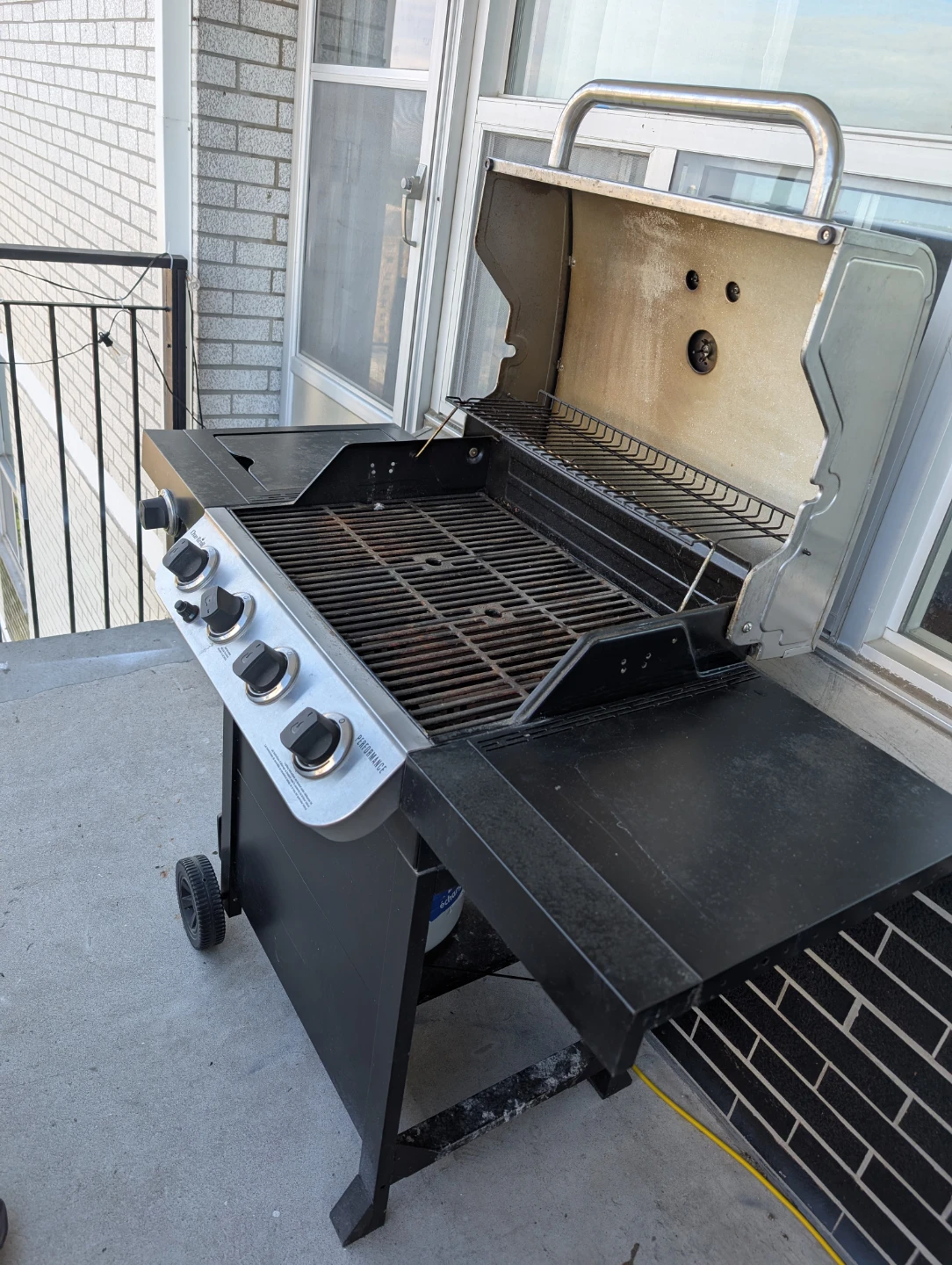 Char-Broil Performance Series Gas Grill - photo 2